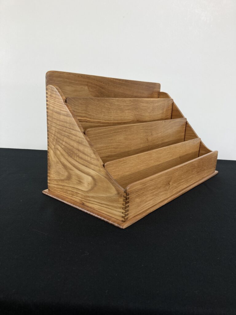 Trieur de bureau ancien en bois