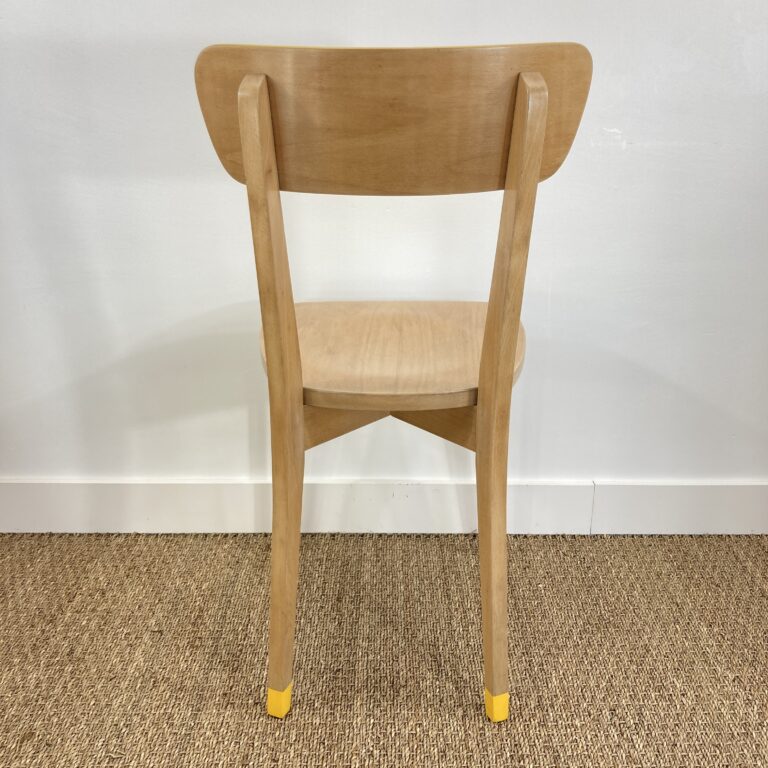 Chaise vintage en hêtre restaurée, vue de dos