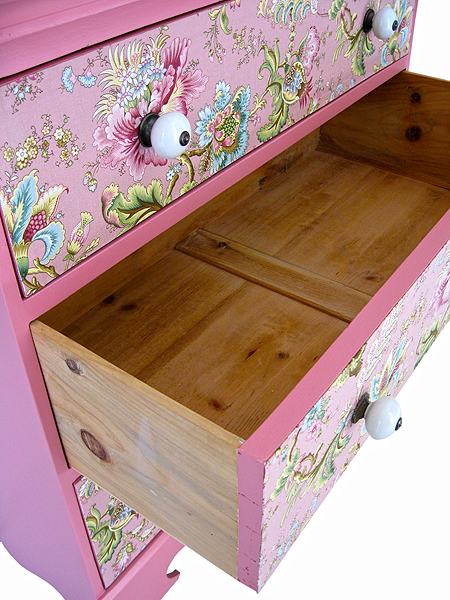Commode-coiffeuse en pin revisitée