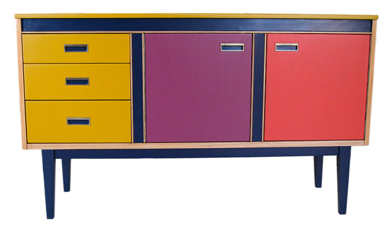 Enfilade vintage des années 60 restaurée, vue de face