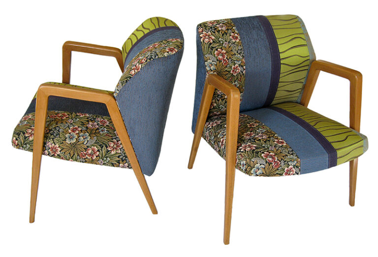 Paire de fauteuils vintage en hêtre restaurés, vues avant et arrière
