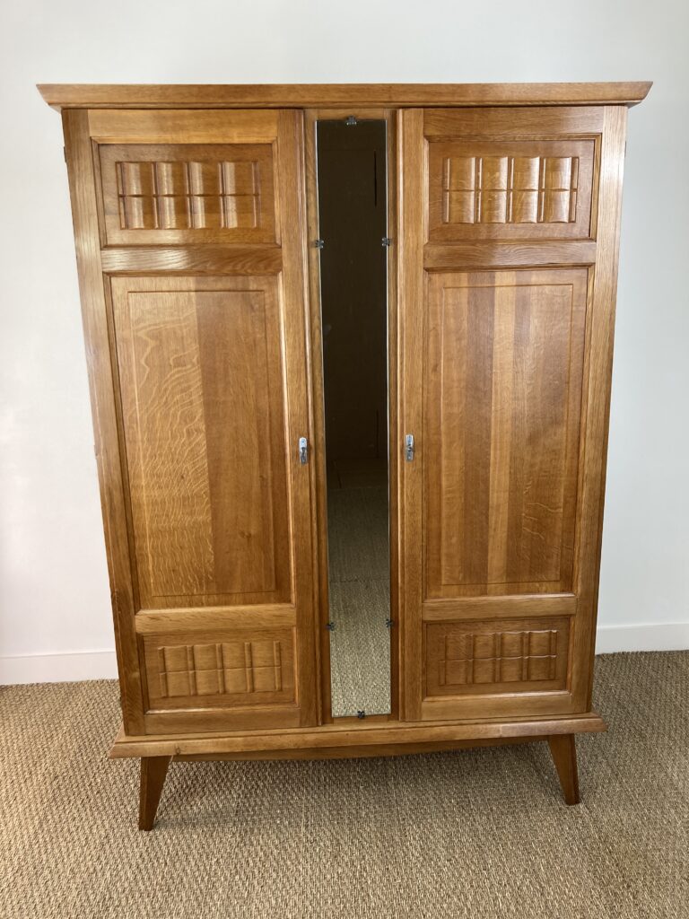 Armoire Art déco en chêne restaurée, vue de face